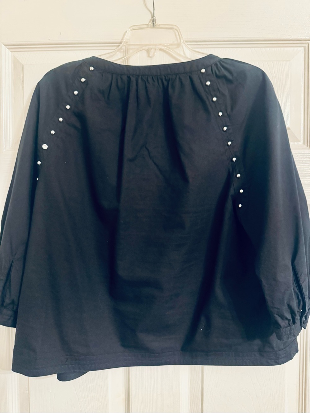 EVEREVE Celina Stud Blouse Top Puff Sleeves Relaxed Fit Black L - Picture 4 of 7